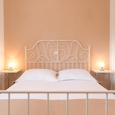 קרק Apartmani Laura Krk מראה חיצוני תמונה