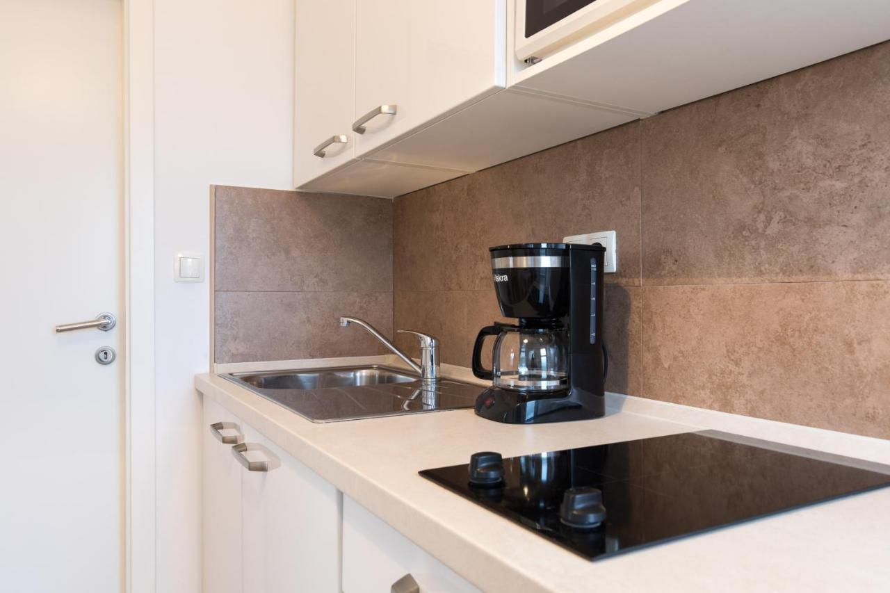 קרק Apartmani Laura Krk מראה חיצוני תמונה
